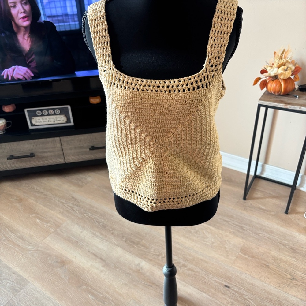 Zara Women's Beige Crochet Tank Top